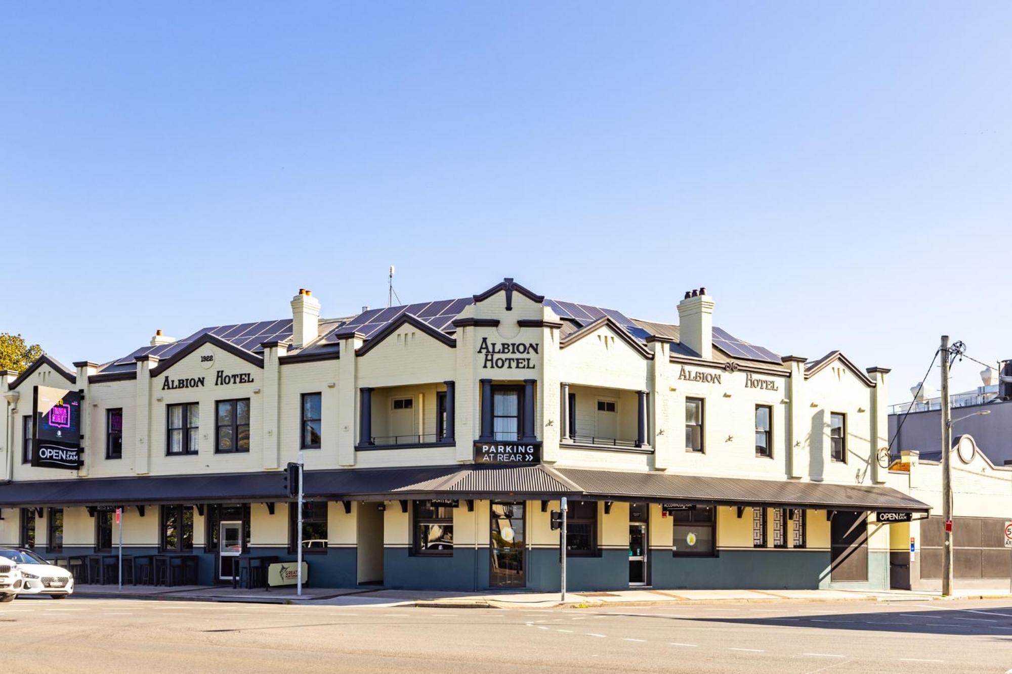 The Albion Hotel Newcastle Bagian luar foto